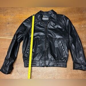 Members Only Vintage Leather Jacket - 80s - Great Condition - Mens Size 40